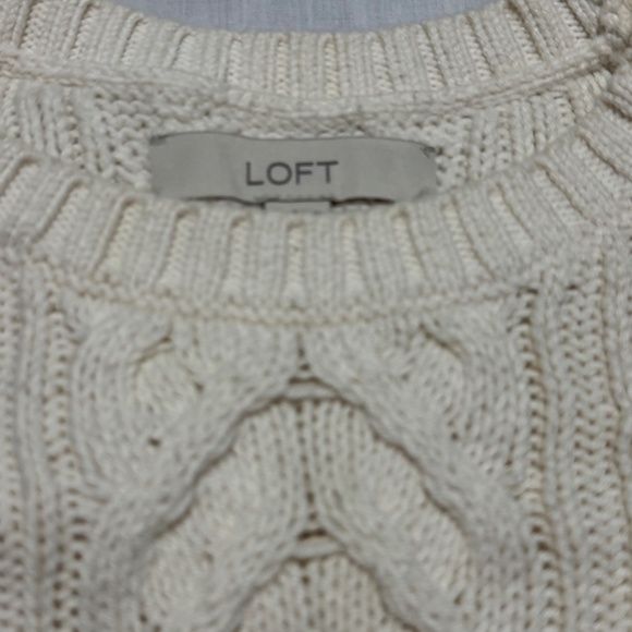 white knitted sweater brand loft size small - Picture 3 of 5